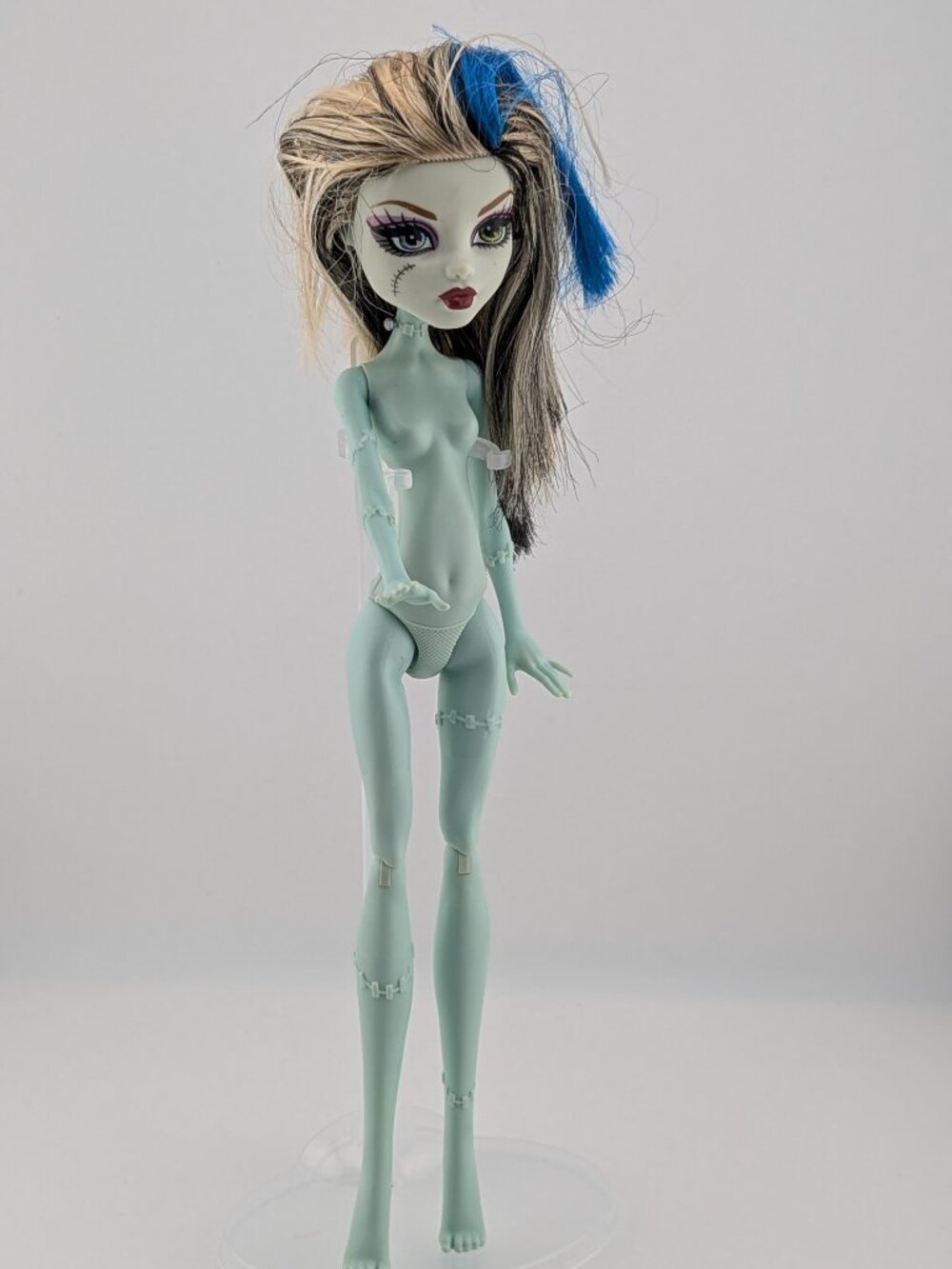 Monster High G1 Frankie Stein Doll ©2008 Mattel Nude Missing Outfit & Accessorie
